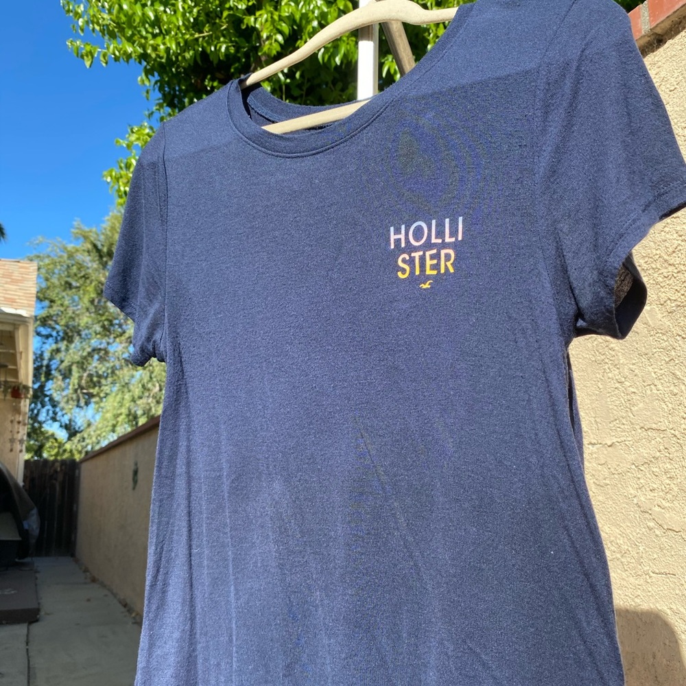 Hollister blue T-shirt